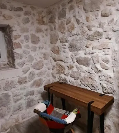 Apartment Mliko I Palenta Razanac