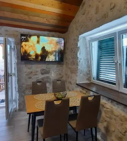 Apartment Mliko I Palenta