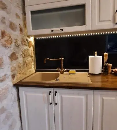 Apartment Mliko I Palenta