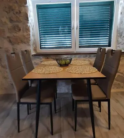 Mliko I Palenta Razanac